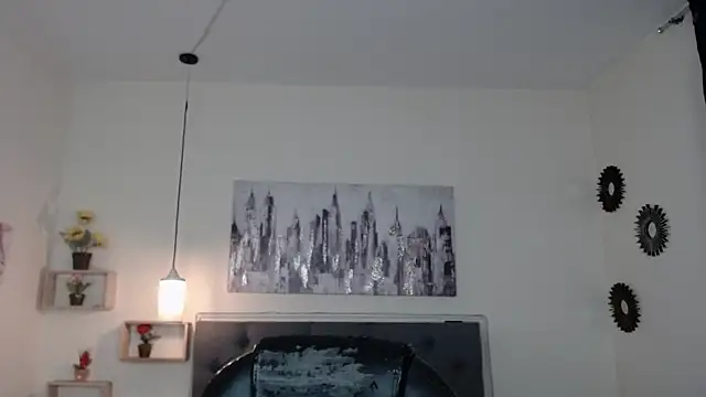 Snapshot of amy_royale chatting on 03-15-25, 02:14 amy royale online show from 03-15-25, 02:14