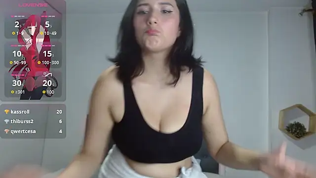 Snapshot of amy_royale chatting on 03-22-25, 05:06 amy royale online show from 03-22-25, 05:06