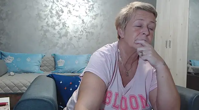 RosesandLillies online show from 03-07-25, 04:55