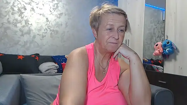 Snapshot of RosesandLillies chatting on 03-13-26, 06:25 RosesandLillies online show from 03-13-26, 06:25