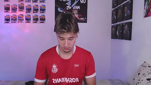 Snapshot of jack_walker190 chatting on 12-21-25, 08:38 jack walker190 online show from 12-21-25, 08:38