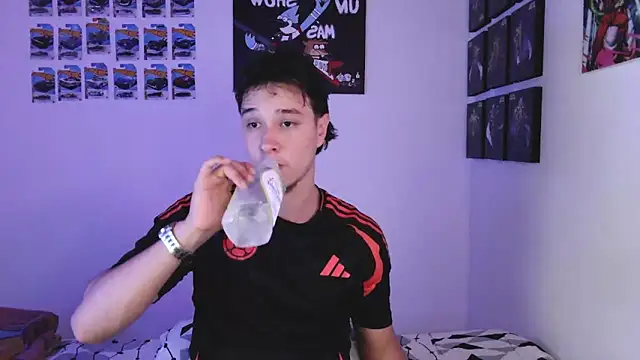 Snapshot of jack_walker190 chatting on 02-05-26, 03:55 jack walker190 online show from 02-05-26, 03:55