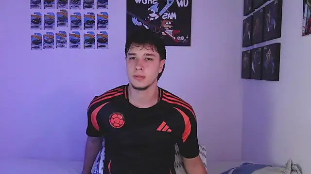 Snapshot of jack_walker190 chatting on 04-22-26, 04:26 jack walker190 online show from 04-22-26, 04:26