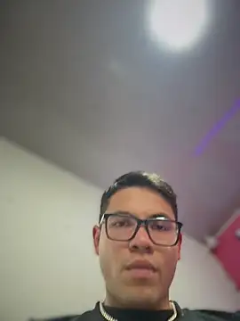 Snapshot of Emily-teen chatting on 01-16-26, 07:29 Emily-teen online show from 01-16-26, 07:29