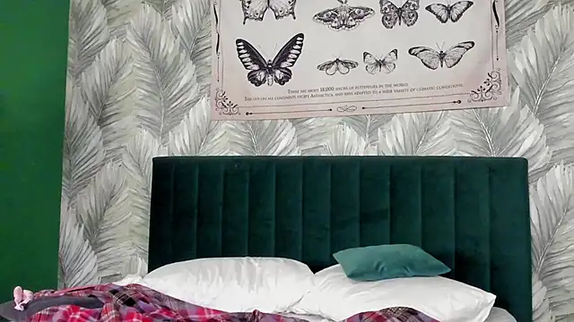 boozekirs  online show from 11-15-25, 02:09