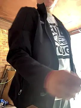 HTXBELLE online show from 01-10-26, 07:15