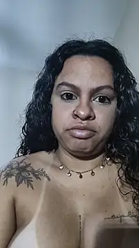 amandinhamorena online show from 10-24-25, 03:52