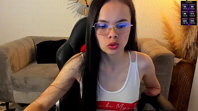 Snapshot of Kath_latorre chatting on 03-11-25, 01:12 Kath latorre online show from 03-11-25, 01:12