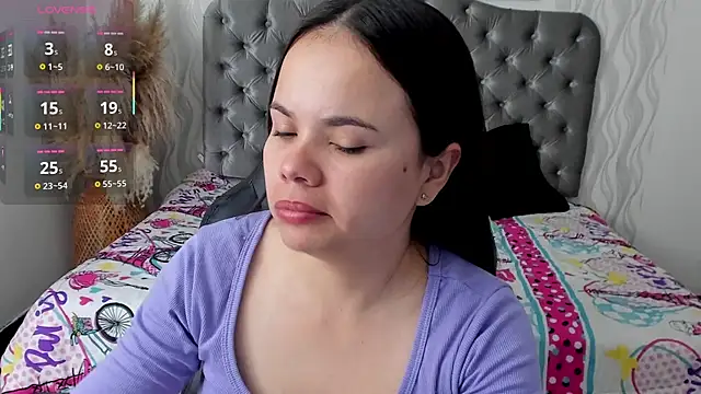 Snapshot of Kath_latorre chatting on 09-30-25, 03:17 Kath latorre online show from 09-30-25, 03:17