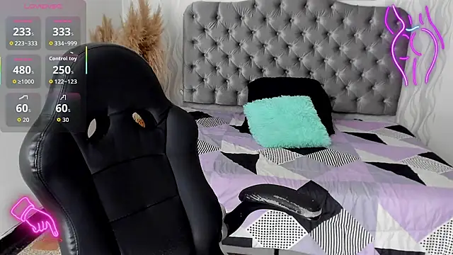 Snapshot of Kath_latorre chatting on 11-05-25, 01:33 Kath latorre online show from 11-05-25, 01:33