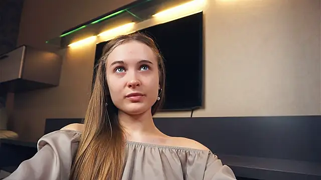 QuennaCoote online show from 03-06-25, 01:14