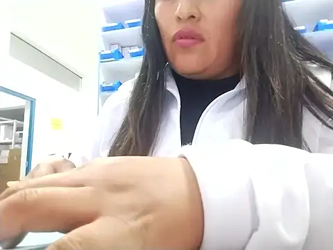 Snapshot of Lobitasexiii chatting on 10-11-25, 04:44 Lobitasexiii online show from 10-11-25, 04:44