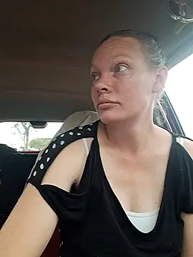 redsparrowXxXx online show from 04-18-26, 06:50