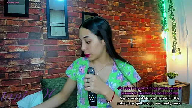 Snapshot of TANIA_06 chatting on 03-01-25, 01:18 TANIA 06 online show from 03-01-25, 01:18