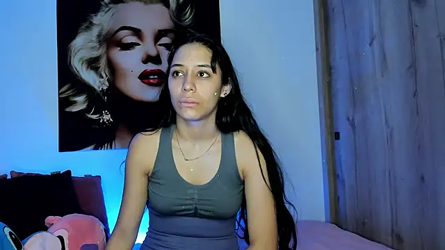 Snapshot of TANIA_06 chatting on 10-06-25, 01:08 TANIA 06 online show from 10-06-25, 01:08