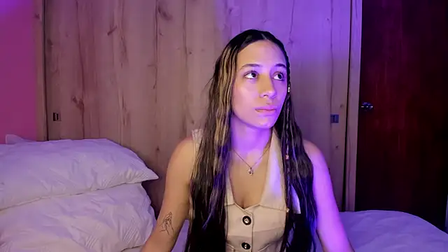 TANIA 06 online show from 05-25-26, 01:17