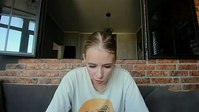 AnnNorriss online show from 09-08-25, 02:16