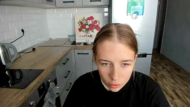 AnnNorriss online show from 10-20-25, 10:38