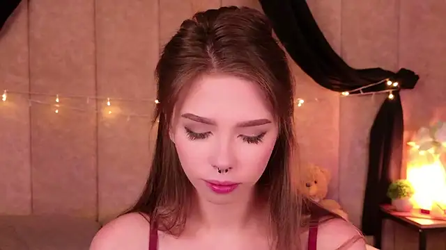 Sierra Fane online show from 09-22-25, 05:53