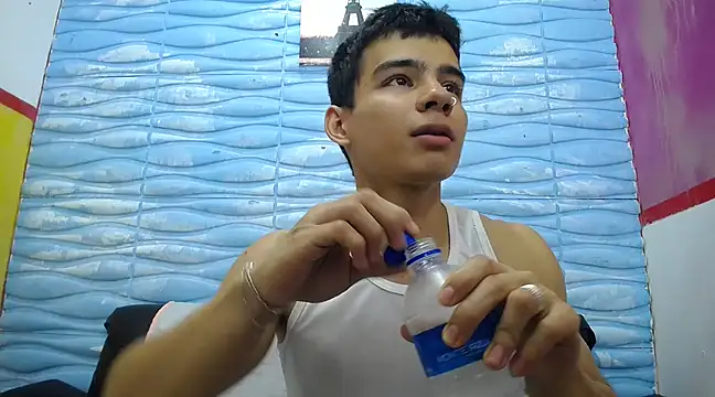 Snapshot of seigfried0 chatting on 03-13-25, 07:06 seigfried0 online show from 03-13-25, 07:06