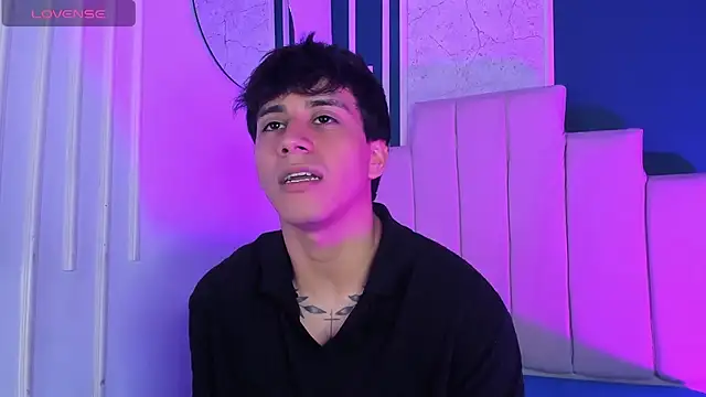 Allex Cano online show from 11-12-25, 03:40