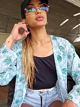 EmmyCortez online show from 03-11-25, 09:48