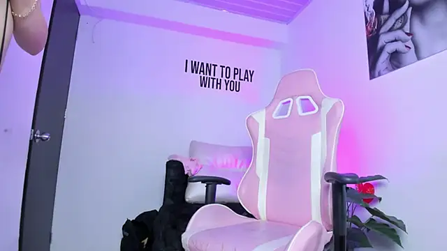 Zamira Taylor online show from 02-26-25, 07:16