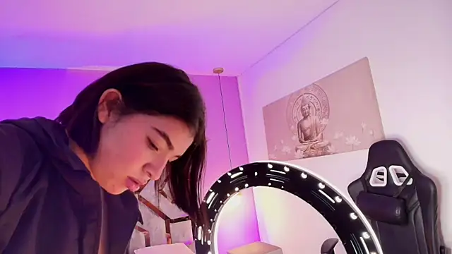 Zamira Taylor online show from 10-02-25, 03:02