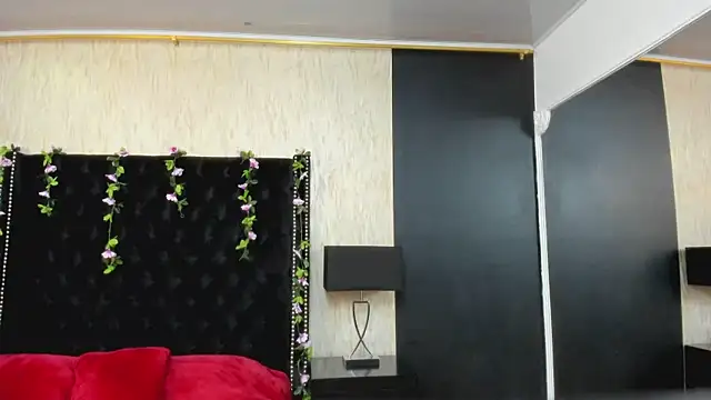 Snapshot of NahomyCarther chatting on 11-24-25, 04:01 NahomyCarther online show from 11-24-25, 04:01