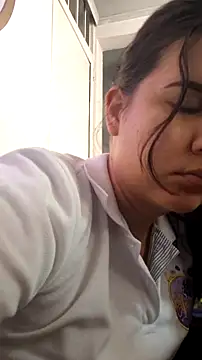Snapshot of brii69 chatting on 05-19-26, 02:56 brii69 online show from 05-19-26, 02:56