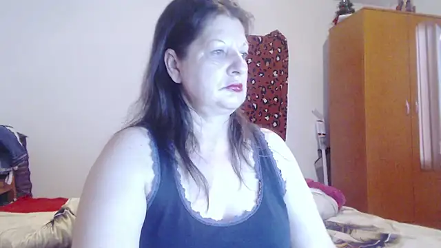 Snapshot of ExtasyMature chatting on 06-05-26, 05:18 ExtasyMature online show from 06-05-26, 05:18