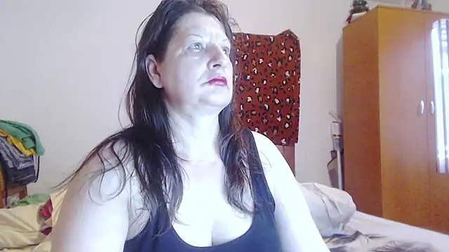 Snapshot of ExtasyMature chatting on 06-25-26, 05:50 ExtasyMature online show from 06-25-26, 05:50