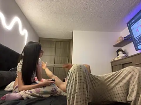 DesireLuxe online show from 01-16-26, 07:45