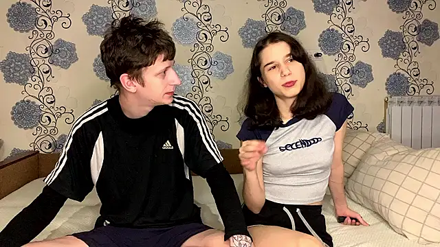 Snapshot of baby_lesi chatting on 11-12-25, 04:18 baby lesi online show from 11-12-25, 04:18