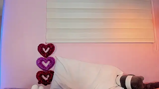 emily sweett24 online show from 03-07-25, 06:54