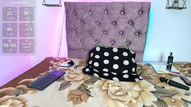 Rousemilf4u online show from 06-03-26, 02:33