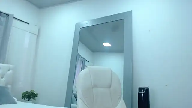 Snapshot of sebastian_colle chatting on 02-25-25, 03:16 sebastian colle online show from 02-25-25, 03:16