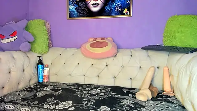 amydelahozgomez online show from 10-10-25, 12:31