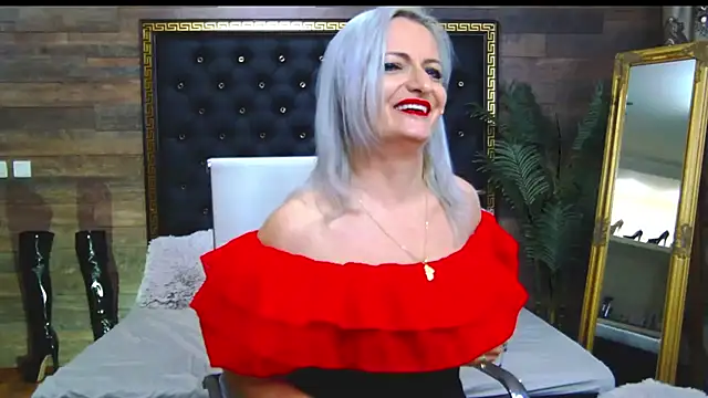 Snapshot of LadyTouch chatting on 02-23-25, 03:24 LadyTouch online show from 02-23-25, 03:24