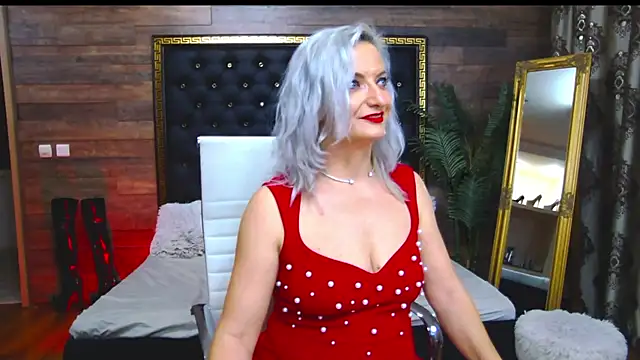 Snapshot of LadyTouch chatting on 03-01-25, 05:20 LadyTouch online show from 03-01-25, 05:20