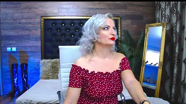 Snapshot of LadyTouch chatting on 03-13-25, 02:27 LadyTouch online show from 03-13-25, 02:27