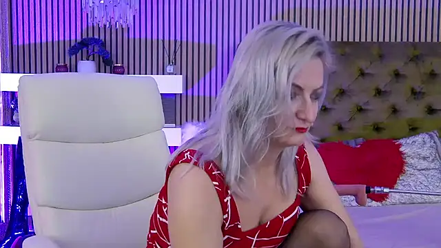 Snapshot of LadyTouch chatting on 12-03-25, 03:03 LadyTouch online show from 12-03-25, 03:03