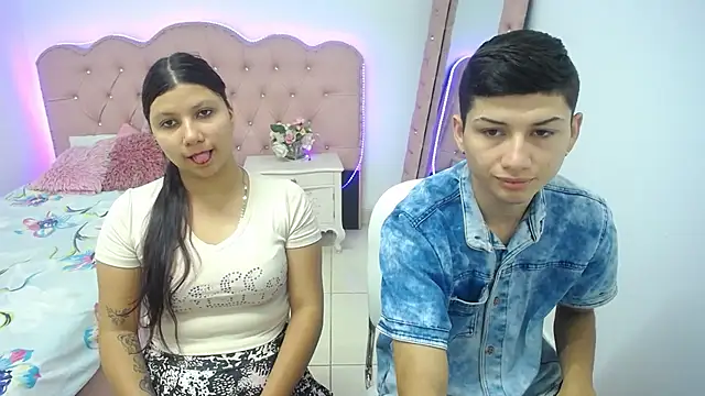 Snapshot of katty_And_alex chatting on 03-16-25, 12:11 katty And alex online show from 03-16-25, 12:11