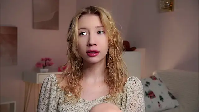 SunnivaCovil online show from 04-02-26, 02:47