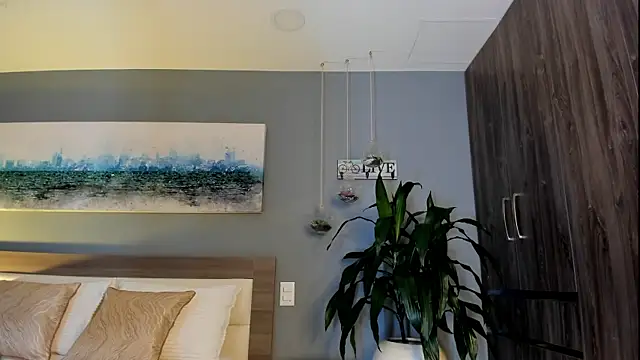 Ashly hills online show from 05-11-26, 03:45