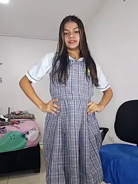 sophia ramirez12 online show from 10-09-25, 11:36