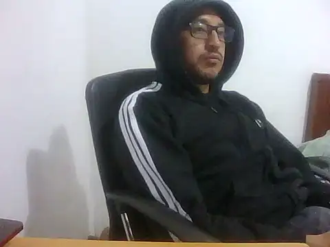Snapshot of SaintJacob chatting on 05-26-26, 03:35 SaintJacob online show from 05-26-26, 03:35