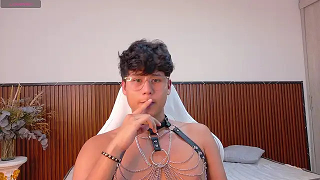 Snapshot of Raiden__Boy chatting on 03-05-25, 08:42 Raiden Boy online show from 03-05-25, 08:42