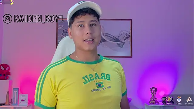 Snapshot of Raiden__Boy chatting on 12-18-25, 01:22 Raiden Boy online show from 12-18-25, 01:22