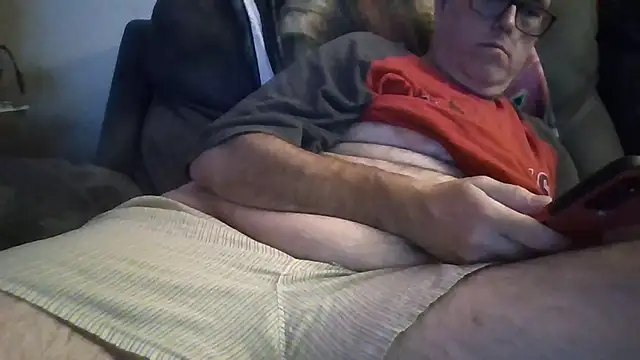 Snapshot of Smallone327 chatting on 09-13-25, 04:23 Smallone327 online show from 09-13-25, 04:23